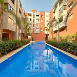 Modern Flat With Double Patio Right Next To Marrakech Center